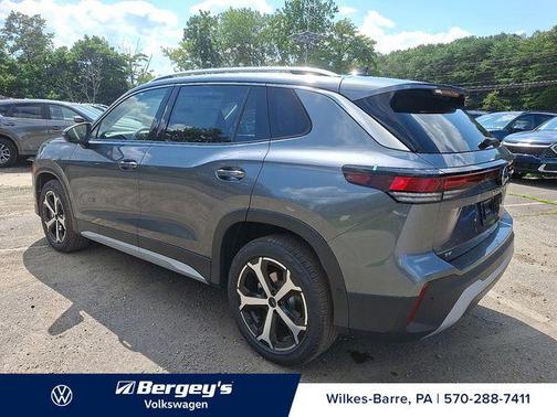 2025 Volkswagen Tiguan 2.0T SE 4MOTION