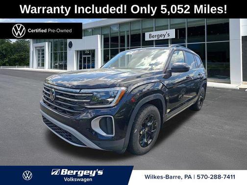 Deep Black Pearl 2025 Volkswagen Atlas 2.0T Peak Edition