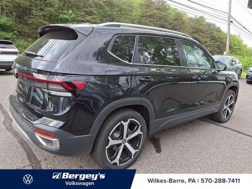 2025 Volkswagen Taos 1.5T SEL