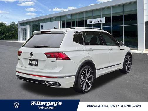 Oryx White Pearl 2022 Volkswagen Tiguan 2.0T SEL R-Line 4MOTION