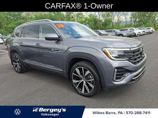 Platinum Gray Metallic 2024 Volkswagen Atlas 2.0T SEL Premium R-Line 4MOTION