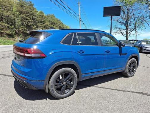 2025 Volkswagen Atlas Cross Sport 2.0T SEL