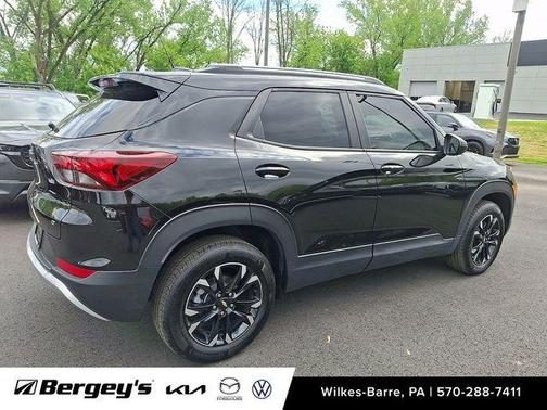 Mosaic Black Metallic 2023 Chevrolet Trailblazer LT