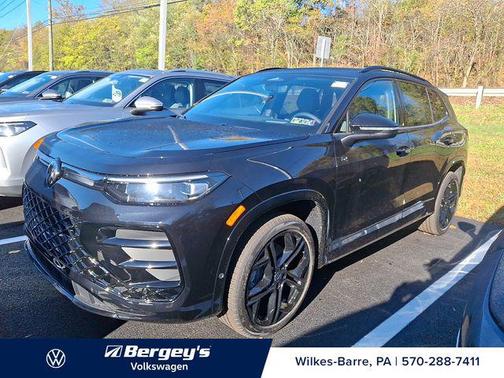 2025 Volkswagen Tiguan 2.0T SE R-Line Black 4MOTION