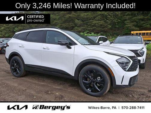 Glacial White Pearl 2025 Kia Sportage X-Line