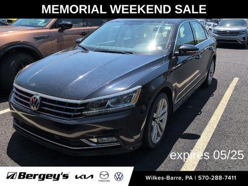 Deep Black 2017 Volkswagen Passat 1.8T SE w/Technology