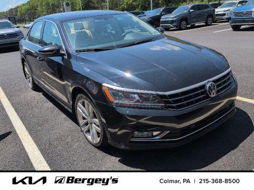 Deep Black 2017 Volkswagen Passat 1.8T SE w/Technology