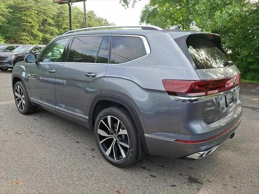 2025 Volkswagen Atlas 2.0T SEL Premium R-Line 4MOTION