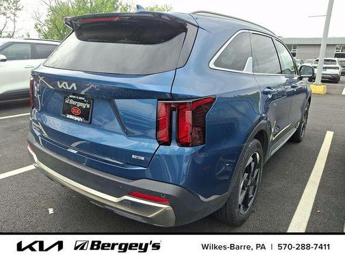 Mineral Blue 2025 Kia Sorento Hybrid EX