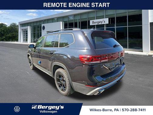 deep black pearl 2026 Volkswagen Atlas Peak Edition