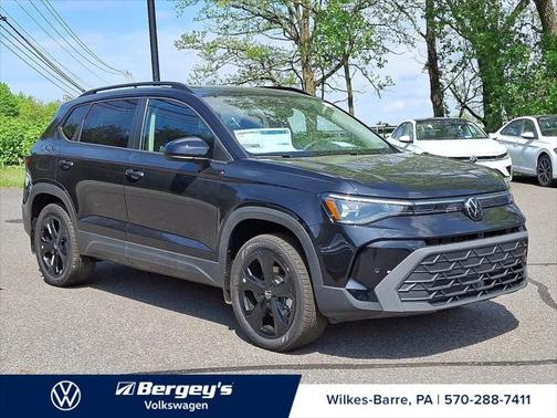2025 Volkswagen Taos 1.5T SE Black