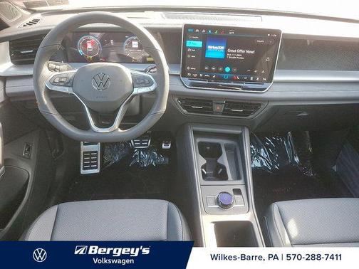2025 Volkswagen Tiguan 2.0T SE R-Line Black