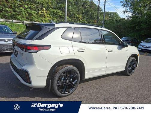 2025 Volkswagen Tiguan 2.0T SE R-Line Black