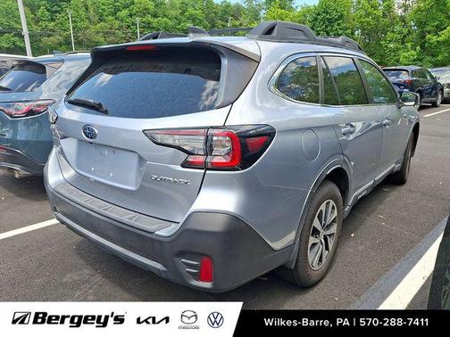 Ice Silver Metallic 2020 Subaru Outback Premium