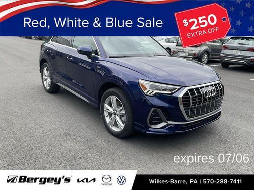 Navarra Blue Metallic 2024 Audi Q3 Premium 45 TFSI S line quattro Tiptronic