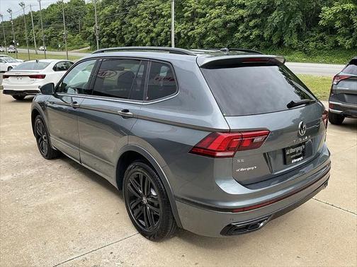 2022 Volkswagen Tiguan 2.0T SE R-Line Black 4MOTION