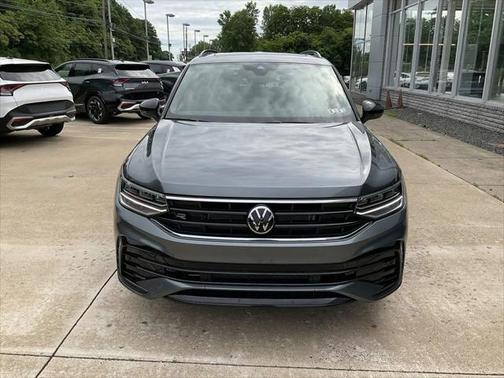 2022 Volkswagen Tiguan 2.0T SE R-Line Black 4MOTION
