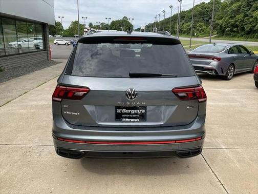 2022 Volkswagen Tiguan 2.0T SE R-Line Black 4MOTION