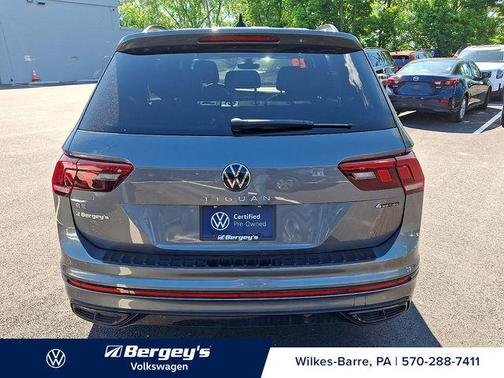 Platinum Gray Metallic 2024 Volkswagen Tiguan 2.0T SE R-Line Black 4MOTION