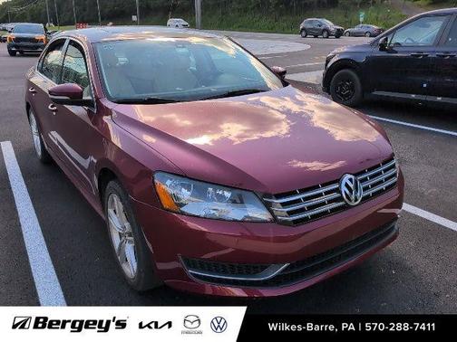 Fortana Red 2015 Volkswagen Passat 2.0L TDI DSG SE w/Sunroof