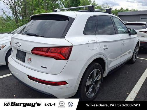 Ibis White 2020 Audi Q5 45 Premium