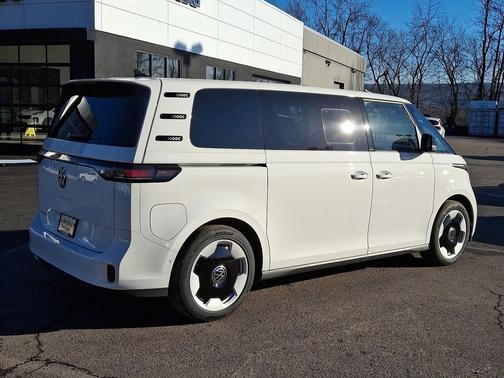 2025 Volkswagen ID. Buzz Pro S