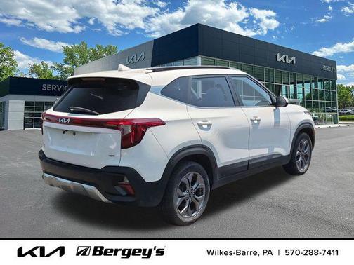 Snow White Pearl 2024 Kia Seltos S