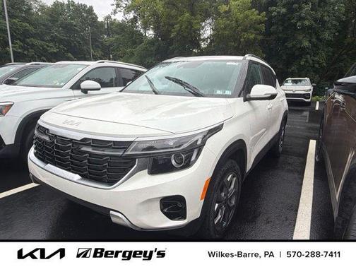 Snow White Pearl 2024 Kia Seltos S