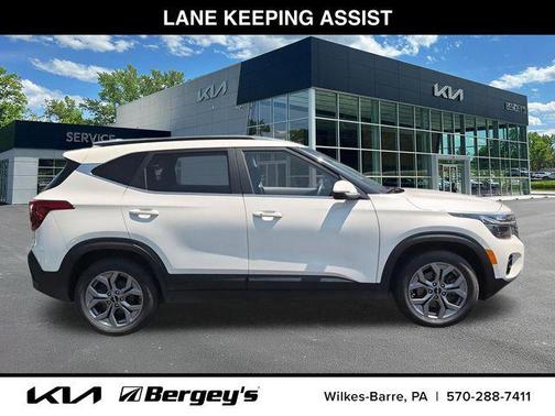 Snow White Pearl 2024 Kia Seltos S