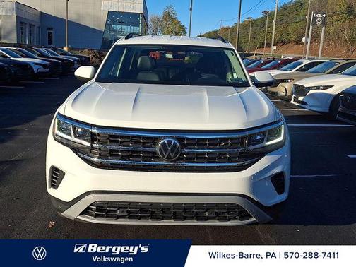 2023 Volkswagen Atlas 2.0T SE w/Technology 4MOTION