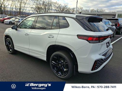 2026 Volkswagen Tiguan 2.0T SE R-Line Black 4MOTION