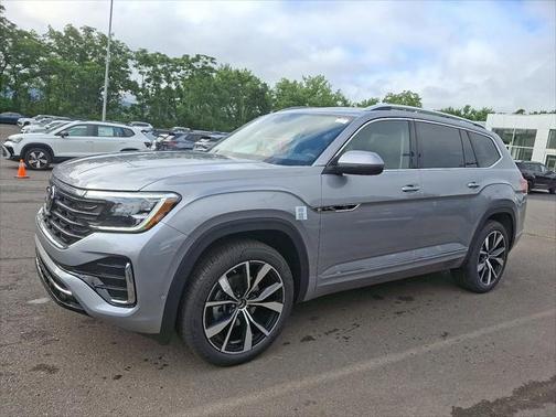 2025 Volkswagen Atlas 2.0T SEL Premium R-Line 4MOTION