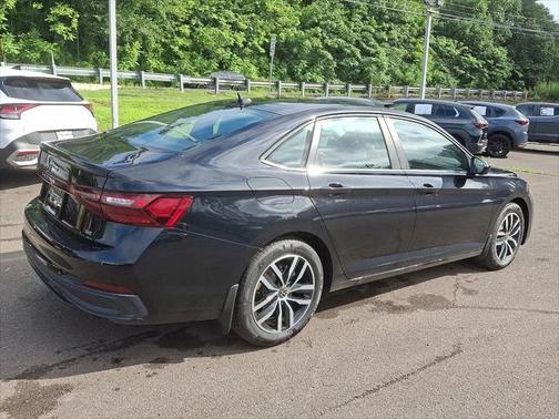 2025 Volkswagen Jetta 1.5T SE