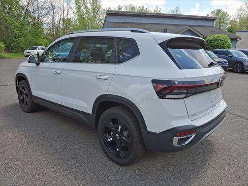 2025 Volkswagen Taos 1.5T SEL
