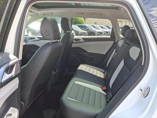 2025 Volkswagen Taos 1.5T SEL