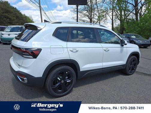 2025 Volkswagen Taos 1.5T SEL