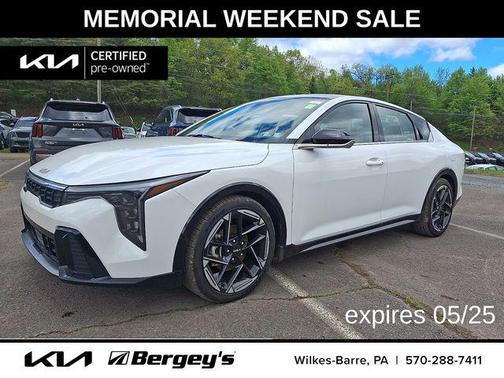 Snow White Pearl 2025 Kia K4 GT-Line