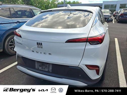 Summit White 2024 Buick Envista Preferred FWD