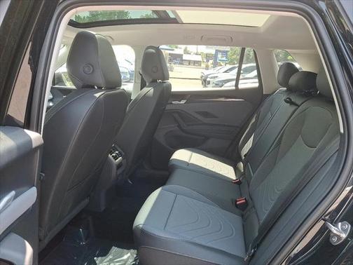 2025 Volkswagen Tiguan 2.0T SE 4MOTION