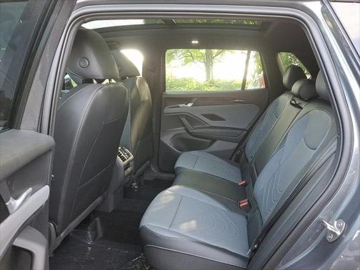 2025 Volkswagen Tiguan 2.0T SE R-Line Black 4MOTION