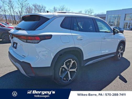 Pure White 2026 Volkswagen Tiguan 2.0T SE 4MOTION