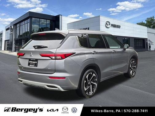 Mercury Gray Metallic 2023 Mitsubishi Outlander SEL S-AWC