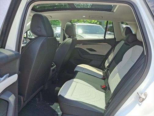 2025 Volkswagen Tiguan 2.0T SE 4MOTION