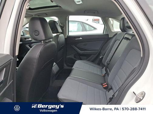 Opal White Pearl 2026 Volkswagen Jetta 1.4T SE