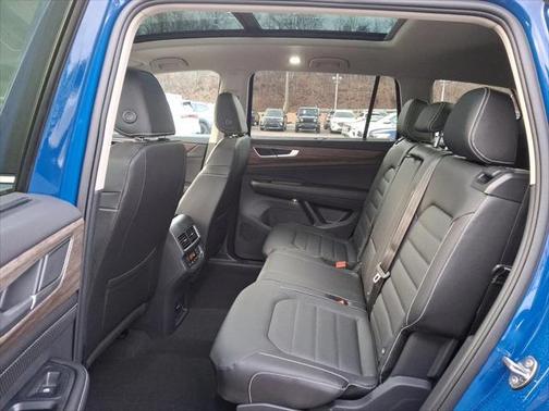 2025 Volkswagen Atlas 2.0T SEL