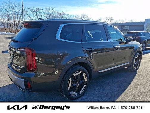 2023 Kia Telluride S