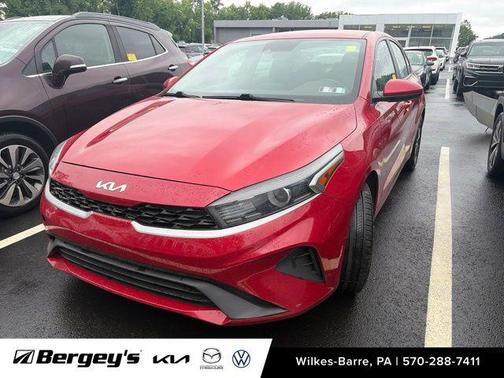 Currant Red 2022 Kia Forte LXS