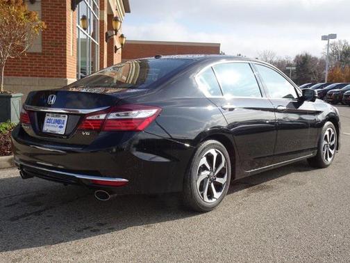 2017 Honda Accord EX-L w/Navigation & Honda Sensing