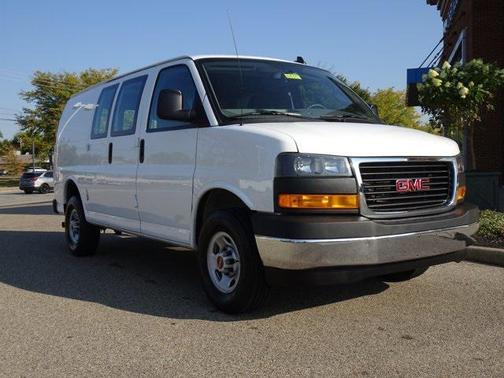 2023 GMC Savana 2500 Work Van