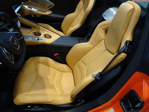 2026 Chevrolet Corvette Stingray w/2LT